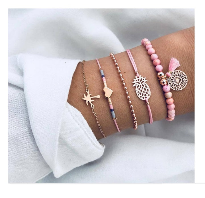 Hermosas pulseras x5 en COMBO 🥰 + envío gratis