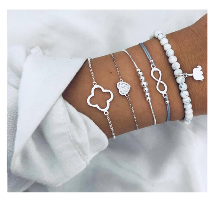 Hermosas pulseras x5 en COMBO 🥰 + envío gratis